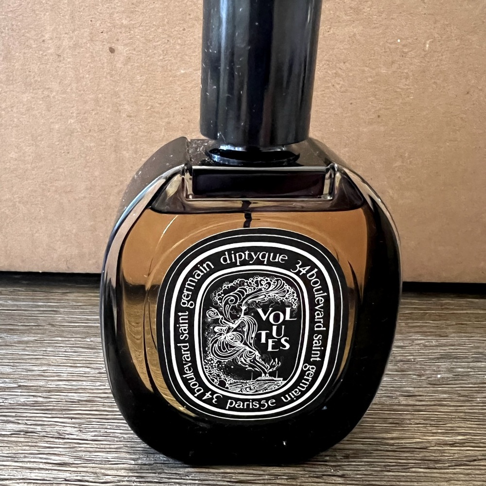 Diptyque 34 Volutes